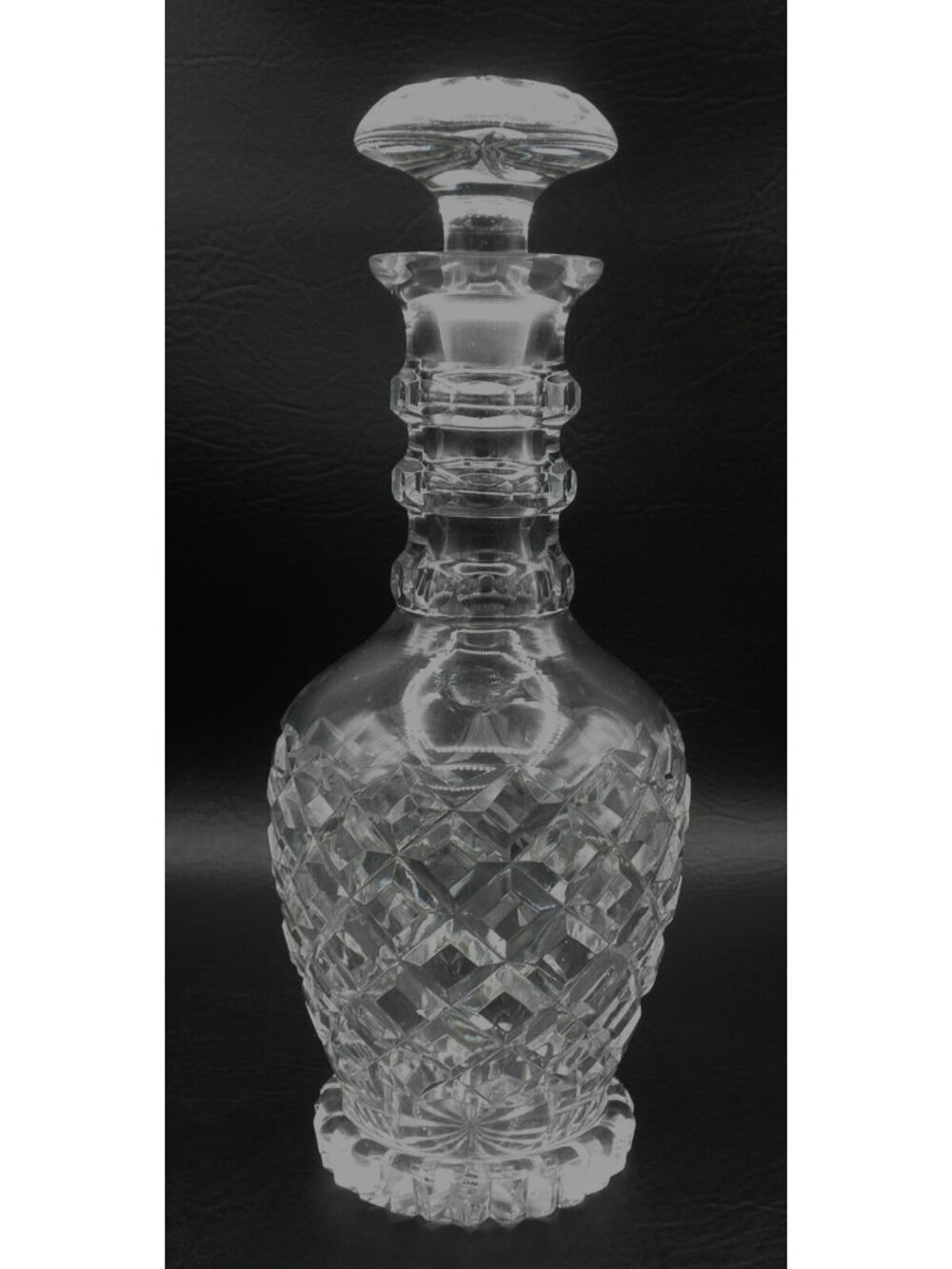 Three Ringed Georgian Style Diamond Cut Glass Decanter W/Stopper 11.5 Inches